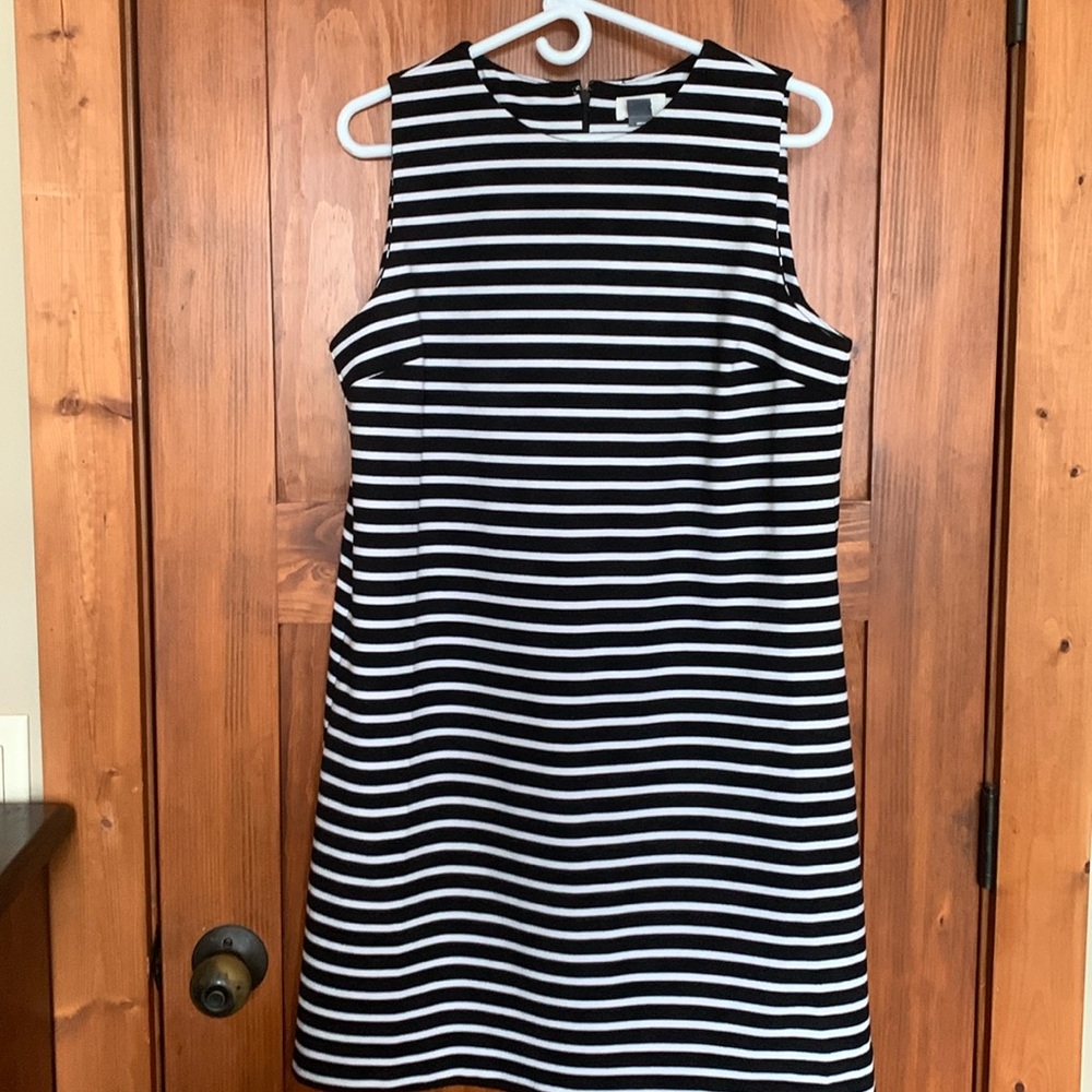 Old Navy knit dress, size L